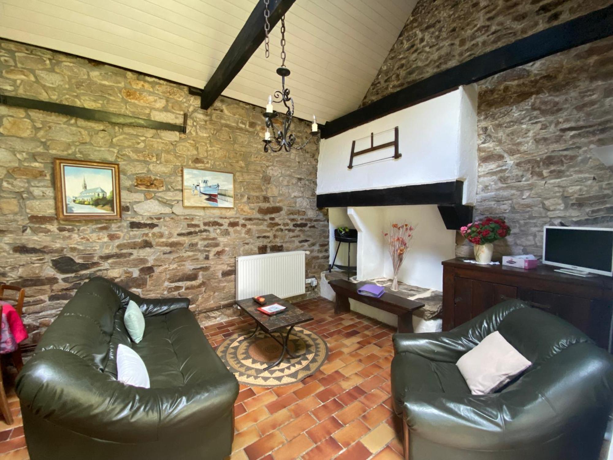 Sue'S Cottages Pleuven Exteriér fotografie